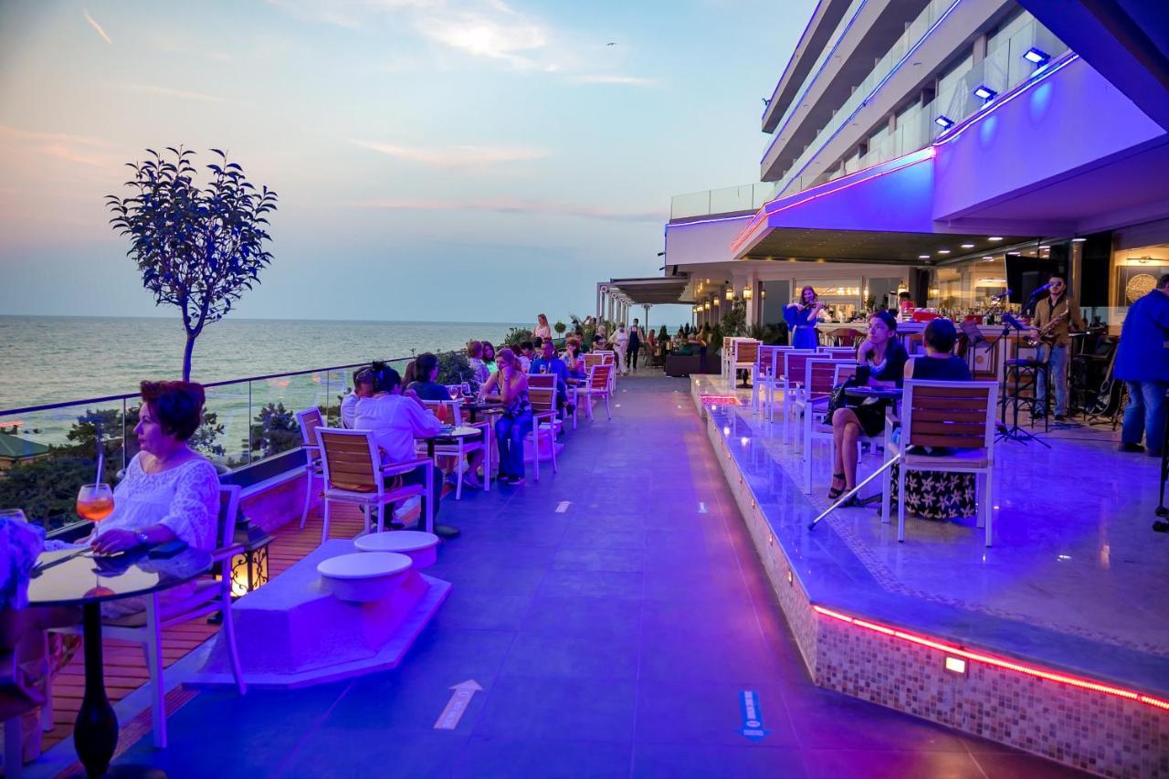 Hotel Phoenicia Blue View